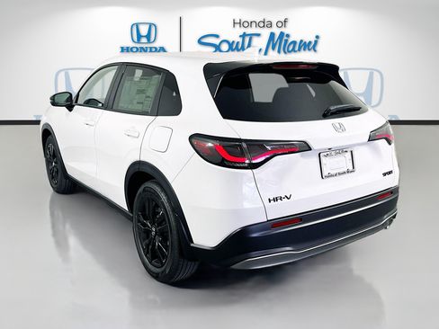 Certified 2026 Honda HR-V Sport image 4