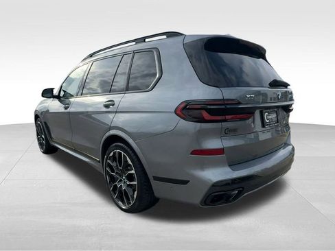 Used 2025 BMW X7 M60i image 7