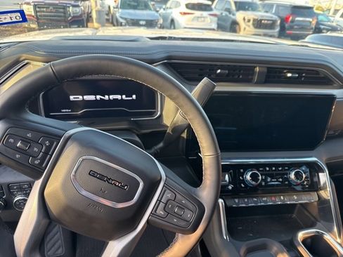 Used 2024 GMC Sierra 2500 Denali w/ Denali Reserve Package image 7