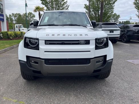 New 2026 Land Rover Defender 110 S AWD/4WD image 9