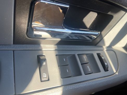 Used 2012 Ford F150 XLT w/ XLT Chrome Pkg image 21