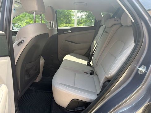 Used 2021 Hyundai Tucson Value AWD/4WD image 17