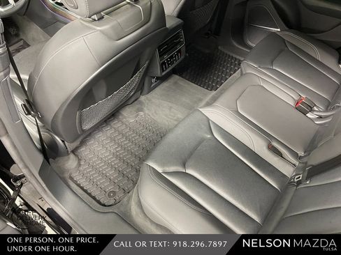 Used 2019 Audi Q8 Premium Plus w/ Premium Plus image 31