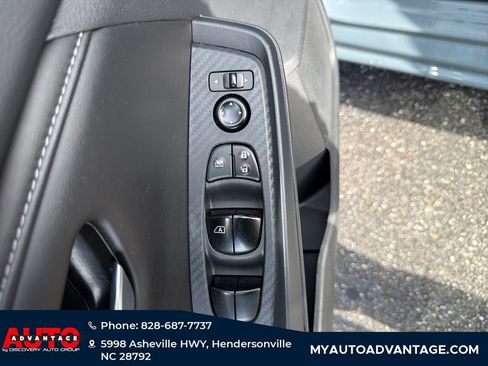 Used 2025 Nissan Sentra SV FWD image 9