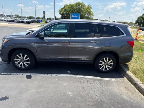 Used 2021 Honda Pilot EX image 4