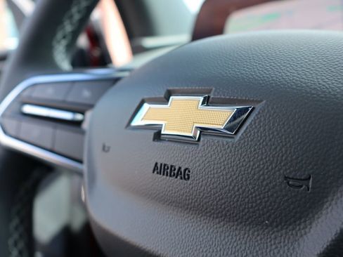 New 2025 Chevrolet Traverse LT w/ Sun and Wheel Package image 26