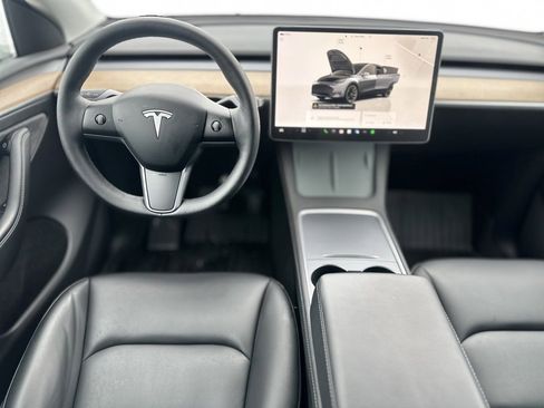 Used 2023 Tesla Model Y Long Range image 12