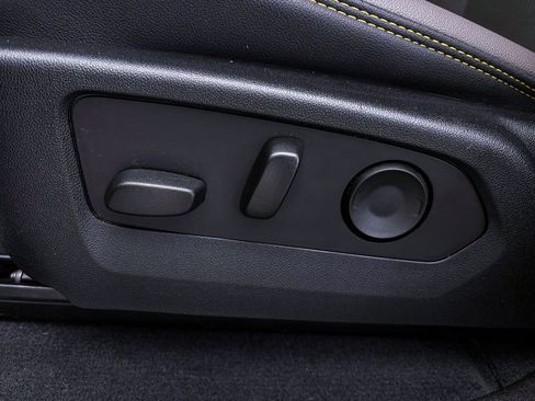 Used 2023 Chevrolet Colorado ZR2 w/ ZR2 Convenience Package III image 21