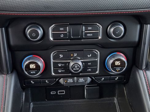 Used 2024 Chevrolet Suburban RST w/ Luxury Package image 25