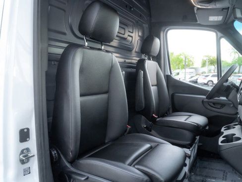 New 2025 Mercedes-Benz Sprinter 2500 image 15