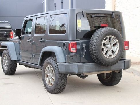 Used 2016 Jeep Wrangler Unlimited Rubicon w/ Connectivity Group image 3