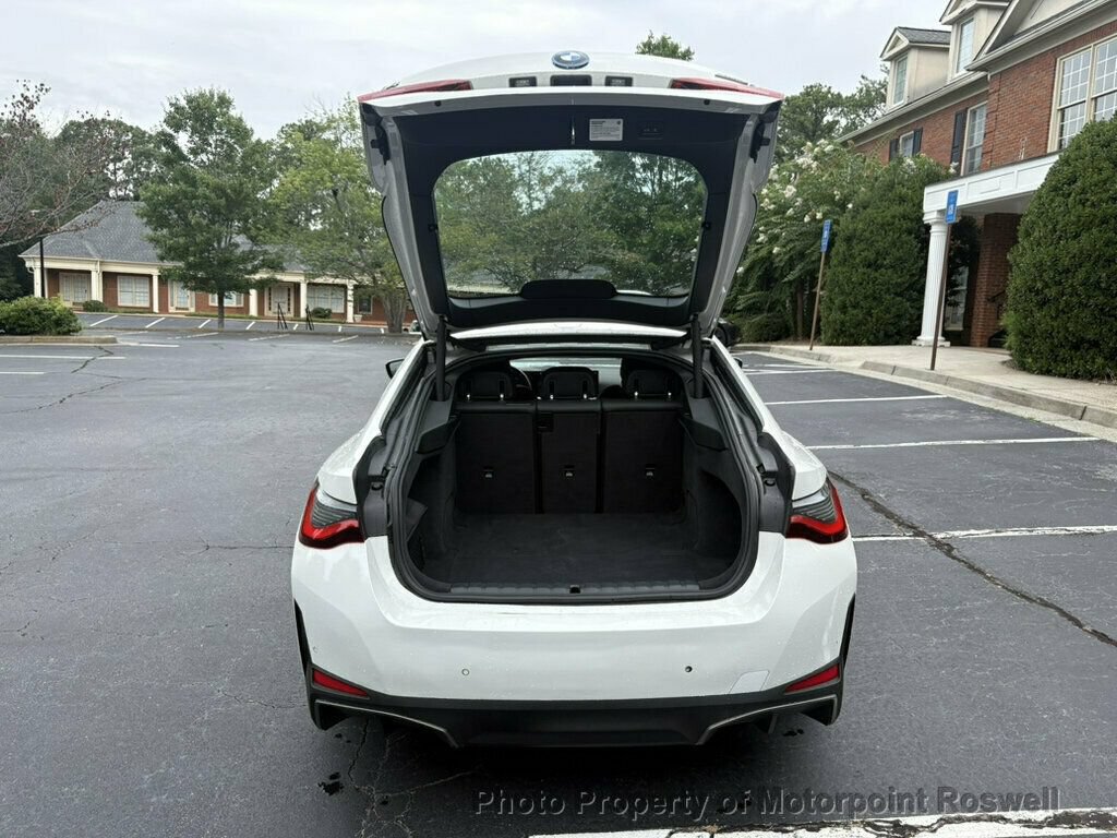 Used 2023 BMW i4 eDrive35 RWD image 9