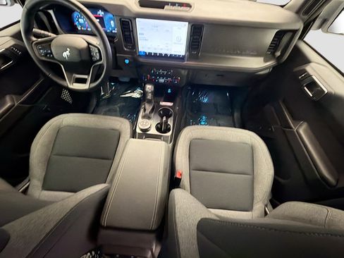 Used 2025 Ford Bronco Big Bend image 12