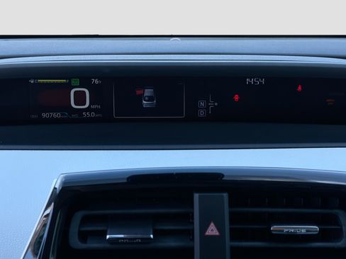 Used 2017 Toyota Prius One image 36