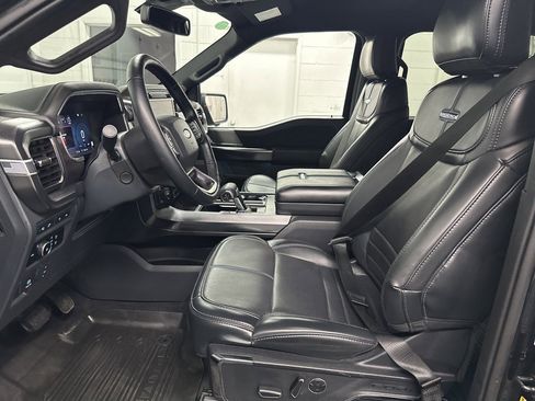 Used 2024 Ford F150 Platinum w/ FX4 Off-Road Package image 21