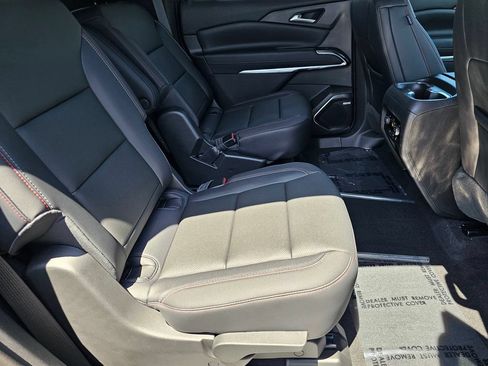 New 2026 Chevrolet Traverse Z71 w/ Enhanced Driving Package AWD/4WD image 12