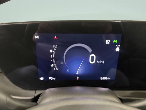 Used 2025 Buick Envista Sport Touring FWD image 33