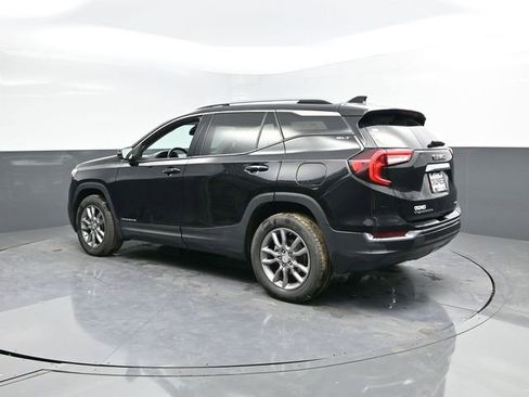 Used 2024 GMC Terrain SLT AWD/4WD image 8