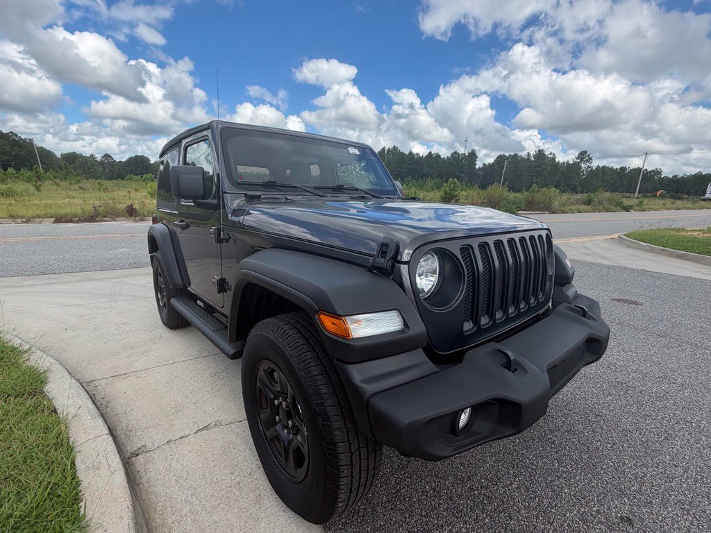Used 2022 Jeep Wrangler Sport AWD/4WD image 13