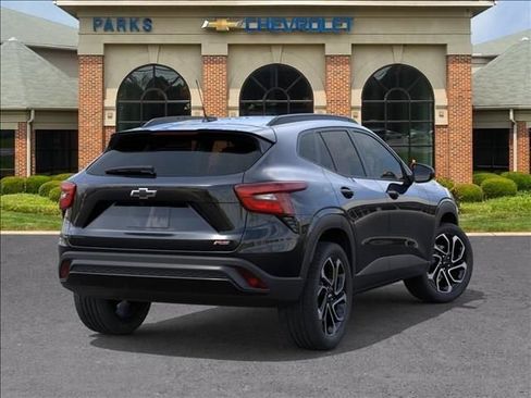 New 2026 Chevrolet Trax RS w/ Sunroof Package FWD image 5