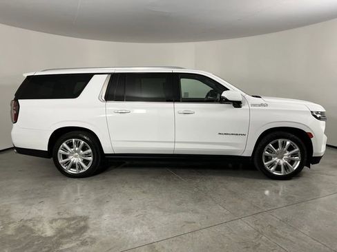 Used 2021 Chevrolet Suburban High Country AWD/4WD image 9