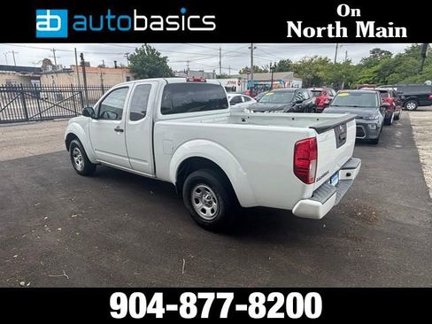 Used 2019 Nissan Frontier S image 3