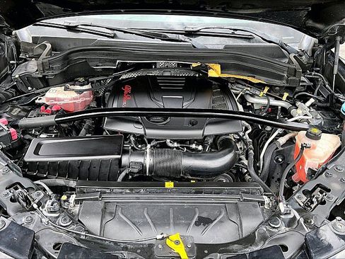 Used 2019 Alfa Romeo Stelvio Ti Lusso w/ Quick Order Package 22X Lusso image 9