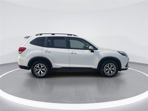 Certified 2024 Subaru Forester Premium image 9