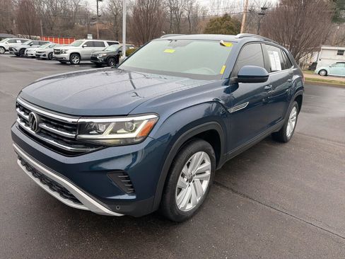 Used 2021 Volkswagen Atlas Cross Sport SE w/ Panoramic Sunroof Package image 9