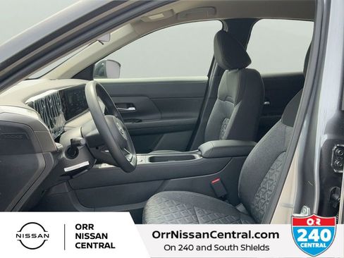 New 2026 Nissan Kicks SV w/ Cold Weather Package FWD image 17