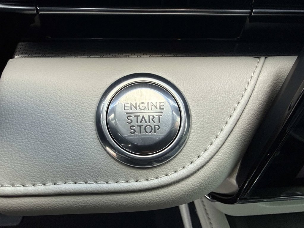 New 2026 Lincoln Nautilus Premier AWD/4WD image 28