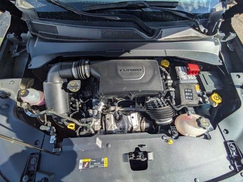 Used 2023 Jeep Compass Latitude image 18