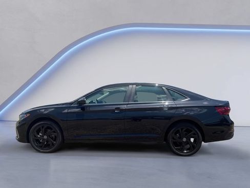 New 2026 Volkswagen Jetta SE FWD image 4
