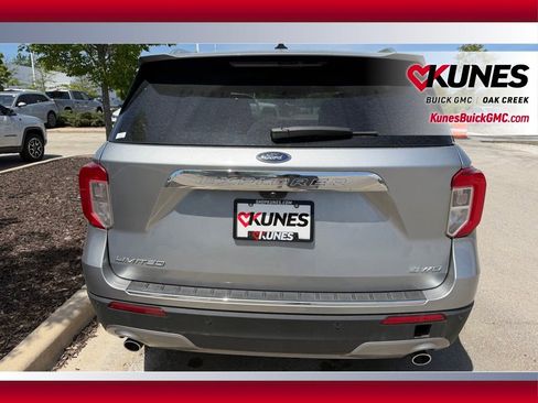 Used 2023 Ford Explorer Limited AWD/4WD image 9