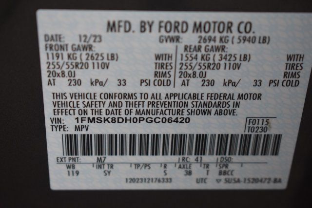 Used 2023 Ford Explorer XLT w/ Equipment Group 202A AWD/4WD image 41