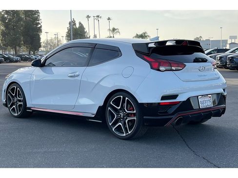 Used 2020 Hyundai Veloster N w/ Performance Package image 4