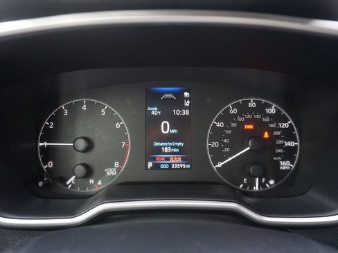 Used 2023 Toyota Corolla SE image 5