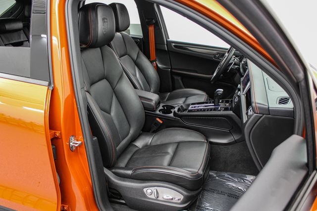 Used 2023 Porsche Macan AWD/4WD image 22