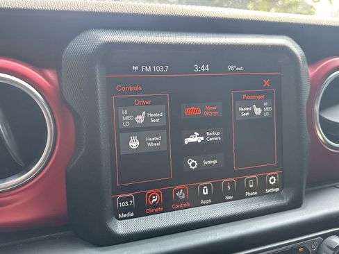 Used 2022 Jeep Gladiator Rubicon w/ LED Lighting Group AWD/4WD image 14
