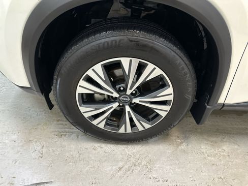 Certified 2023 Nissan Rogue SV image 11