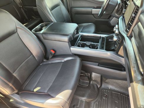 Used 2024 Ford F350 Lariat w/ Lariat Ultimate Package AWD/4WD image 16