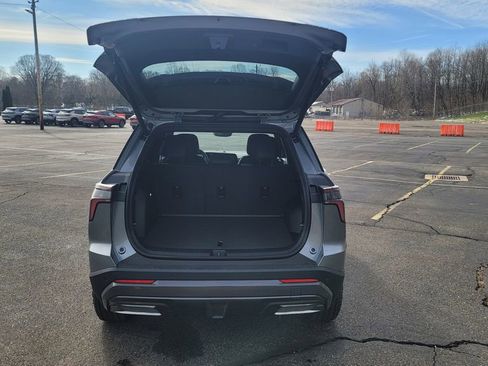 New 2026 Chevrolet Equinox ACTIV w/ Convenience Package III FWD image 11