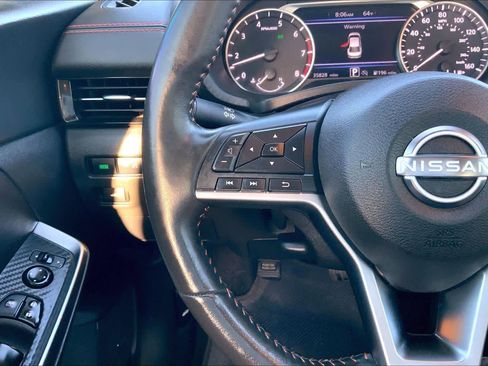 Used 2024 Nissan Sentra SR w/ SR Premium Package image 24