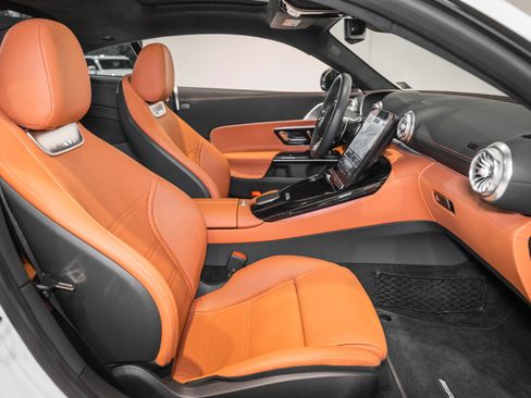 Used 2025 Mercedes-Benz AMG GT 63 image 22