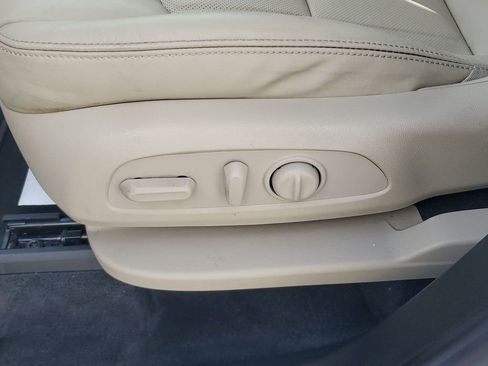 Used 2020 Buick Enclave Essence w/ Sound and Sites Package image 29