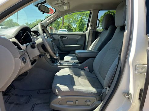 Used 2013 Chevrolet Traverse LT FWD image 15