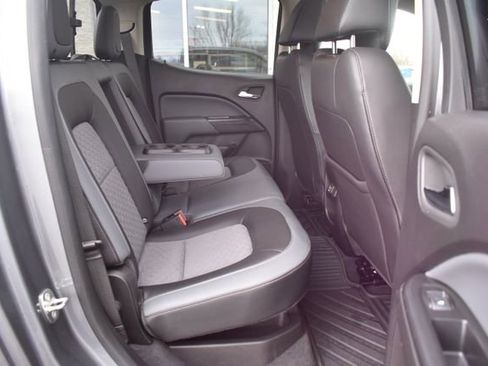 Used 2019 Chevrolet Colorado Z71 image 38