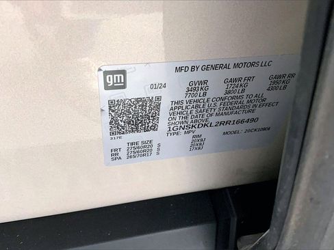 Used 2024 Chevrolet Suburban Z71 w/ Z71 Off-Road Package image 8