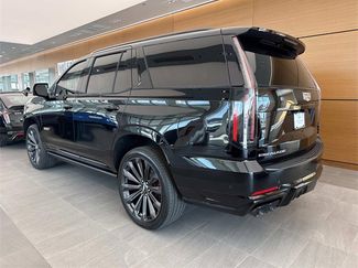 Used 2025 Cadillac Escalade V video 2