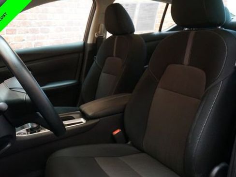 Certified 2023 Nissan Sentra SV FWD image 10